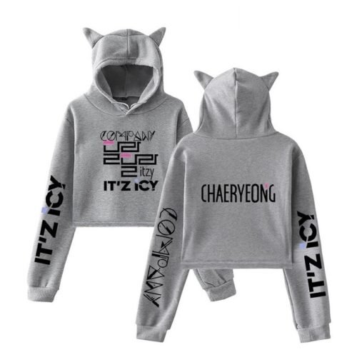 Itzy Chaeryeong Cropped Hoodie #1